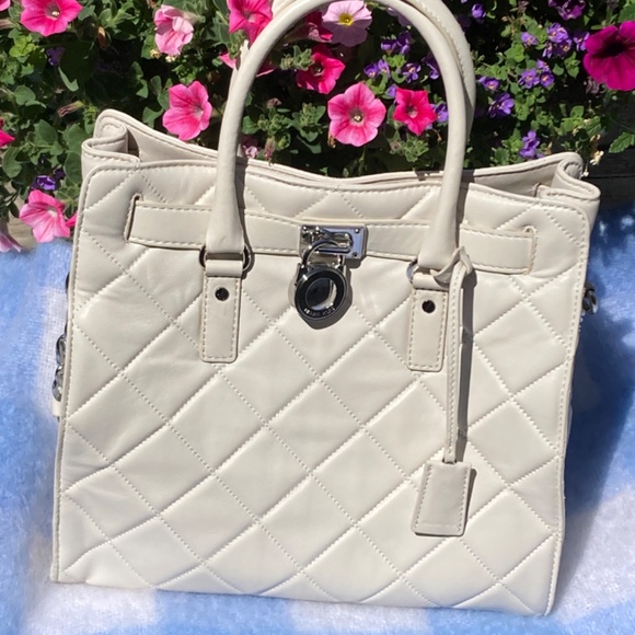 Large Michael Kors Leather Shoulder Bag - Picture 10 of 16